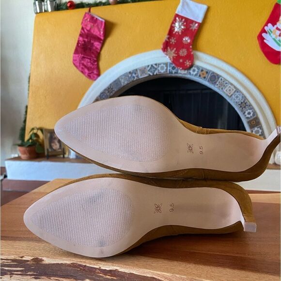 BCBGeneration Western Sara Bootie NWOB - Picture 5 of 5